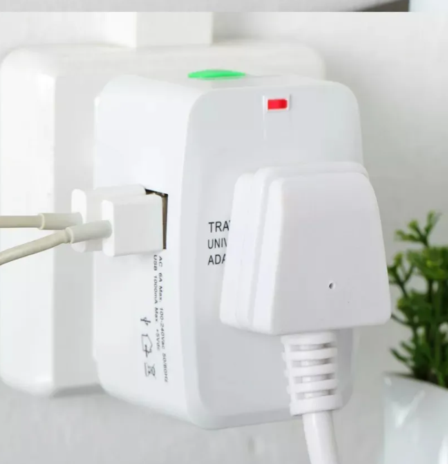 2 Adaptador Universal Europeo